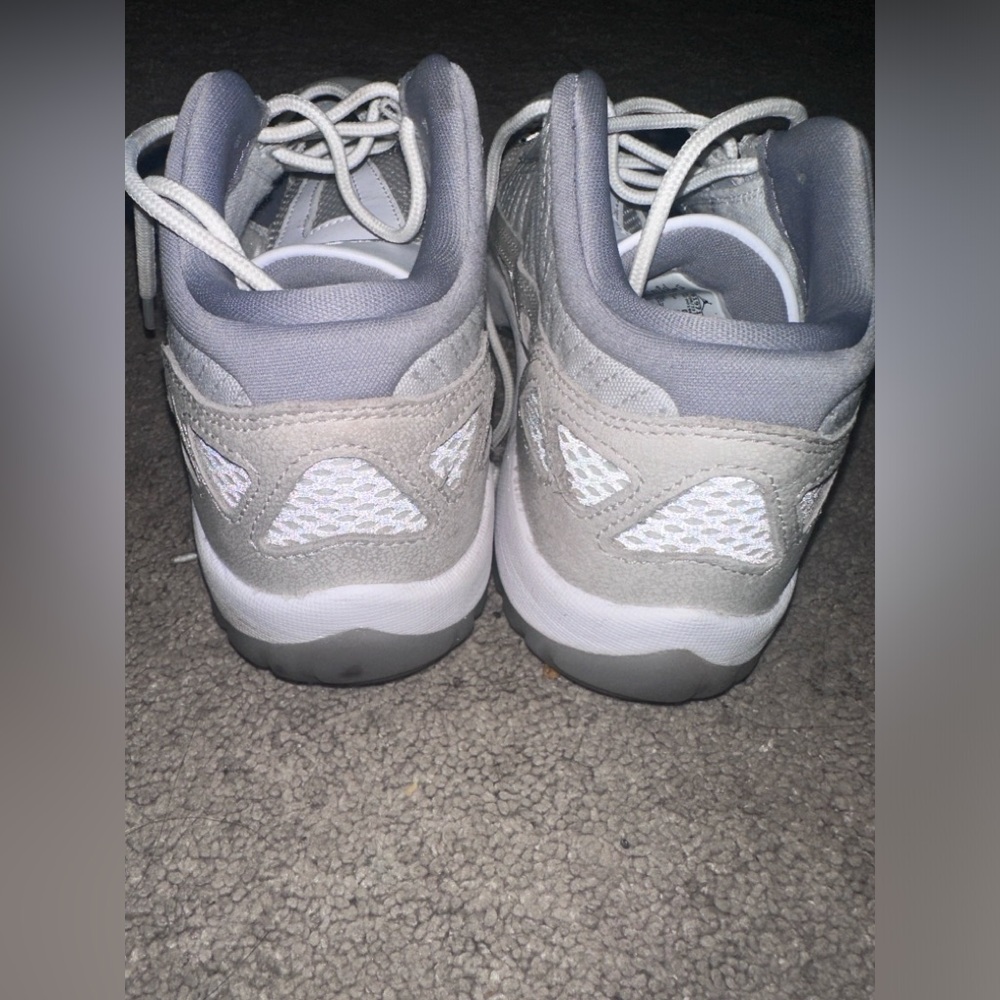 Men’s Jordan - Picture 5 of 6